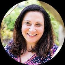 Amy Swails's Instagram, Twitter & Facebook