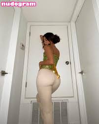 Isabella Ferreira  isabelly-ferreira  theisabellaferreira Nude Leaks  OnlyFans Photo 23 - Nudogram v2.1