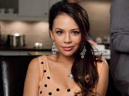A a few b a little c many. Mona Vanderwaal Wikipedia
