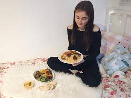 Wenn Man Nicht Zum Essen Kommt Dann Kommt Das Essen Zu Einem Nach Hause Spass Beiseite So Einfach Ist Es Leider Nicht Aber Was Gibt Es Lotus