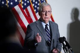 Read cnn fast facts about the life of senate minority leader mitch mcconnell, a republican from kentucky. Mcconnell Gegen Trump Wer Fuhrt Die Republikaner In Die Zukunft