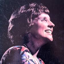 Pearl Sumner's Instagram, Twitter & Facebook