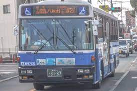 ｂｕｓ画像館熊本 路線バス各社 車両最前列の座席使用不可 新型コロナウイルス感染拡大防止の為 熊本バスでも2020年5月1日 金 から順次開始 路線バス 熊本 車両