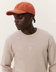 Simplicity will continue to dominate as the style.