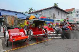 Becak Vintage Tua Atau Becak Roda Tiga Dan Beca Foto Stok