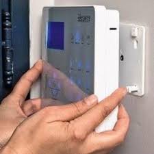 Securiser Son Logement Avec Un Systeme D Alarme Connecte Pret A Poser Systeme Alarme Detecteurs De Mouvement Commande