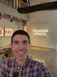 Same spot, same shirt, 3323 days later. After a fantastic 9+ years, my  current chapter with Abercrombie & Fitch is coming to a close. Thank you to  everyone who have helped to