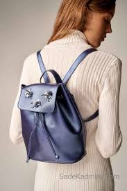 2020 spor sirt cantasi bayan modelleri lacivert ipli cicek islemeli kiyafet kombinleri kadin el cantalari sirt cantasi indigo