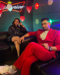 In this world of Pihu would you like to be the Angad #BadeAcheLagteHain2 #Sony @muktadhond @shreya_nehal @leenesh_mattoo #PoojaBanerjii #LeeneshMattoo #PokerFace @rimzhimsain