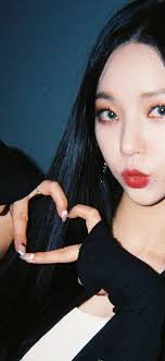 On october 28, 2020, karina was revealed as the second member of aespa. Hv06 Kpop Girl Idol Karina Aespa Korean Wallpaper