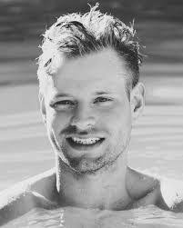 Derek Harmon's Instagram, Twitter & Facebook