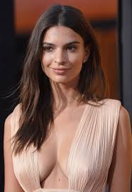 Emily Ratajkowski For We Are Your Friends La Premiere In Hollywood Beautiful Celebrities Summer Haircuts Hairstyles For Thin Hair