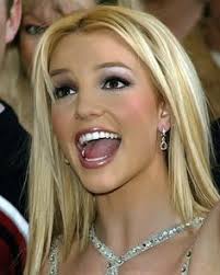 We look so much alike (одинаково). Britney