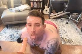 Play Spit and mamadas