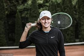 Iga świątek jest zawodową tenisistką. Iga Swiatek Chce Zajsc Wyzej Od Agnieszki Radwanskiej Wywiad