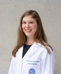 Flga. María Elena León Bustos