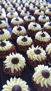 Kue yang nantinya bisa bunda sajikan di hari. Mana2 Adik2 Or Mommies Yang Teringin Nak Buat Sendiri Biskut Raya Boleh Cuba Resepi Ni Ye Semperit Coklat Resep Biskuit Resep Makanan Coklat