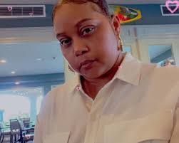 Maxine Sears's Instagram, Twitter & Facebook