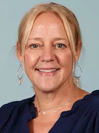 Patti Greenwood's Instagram, Twitter & Facebook