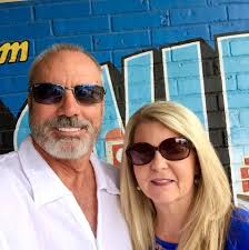 Fender acoustic/electric bass pros and cons