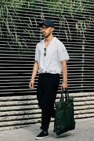 The Best Street Style From Paris Men S Fashion Week Gq Mens Fashion Week Mens Fashion Jeans Mens Street Style