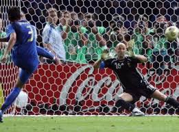 A la fifa no le salieron los pronósticos y los nombres de los invitados a berlín son ajenos a los que tenía en el libreto. 9 Luglio 2006 Che Fine Ha Fatto Grosso Primapagina Calciomercato Com