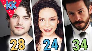 Sezonu 2020 yılının eylül ayından (18 eylül cuma) itibaren atv ekranlarında yerini. Hercai Oyuncularinin Yaslari Burclari Dogum Gunleri 2019 Youtube