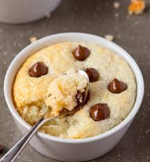 Mug Cakes 10 Idees Pour Un Dessert Facile En 2 Minutes Recette Mugcake Gateau A La Vanille Gateau Tasse