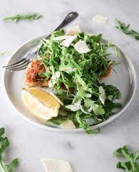 Combine panko crumbs, salt, pepper, garlic powder and onion powder in a separate shallow bowl. Panko Crusted Chicken With Arugula Salad Tipps In The Kitch