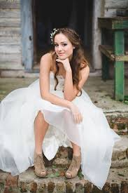 12 Ways To Accessorize Your Wedding Dress Wedding Dress Advice Country Chic Wedding Dress Country Wedding Attire