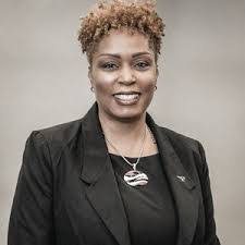 Nicole Fielder's Instagram, Twitter & Facebook