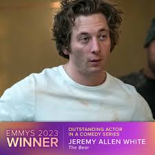 TheBear's Jeremy Allen White wins the #Emmys Award for Outstanding Lead  Actor in a Comedy Series.  https://editorial.rottentomatoes.com/article/2023-emmy-winners-full-list-of-winners/?cmp=TWRT_Edit_Awards_Emmys_Winners