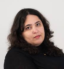 Tamara Bentley's Instagram, Twitter & Facebook