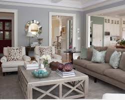 Setting Up A Nice And Cozy Living Room Might Not Be That Easy So Check Out Living Rooms That We Think Are Beautiful Enough Chic Living Room Home Living Decor