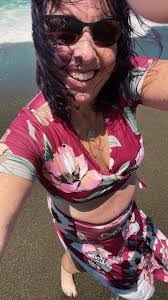 Juliana Romano's Instagram, Twitter & Facebook