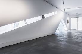 The building also houses an exhibition space, which focuses on racism and intolerance. 20 Jahre Felix Nussbaum Haus Daniel Libeskind In Osnabruck Architektur Und Architekten News Meldungen Nachrichten Baunetz De