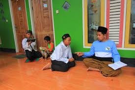 Nah, saya menemukan hal yang unik dalam penamaan 5 surah dalam alquran. Cara Menghafal Nama Nama Surah Dalam Alquran Pesantren Penghafal Al Qur An Rijalul Qur An