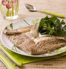 Une Crepe Salee Aux 3 Fromages Bien Riche Et Gourmande A Deguster Pendant Vos Vacances Au Ski Recettes De Cuisine Galette Recettes De Cuisine Faciles