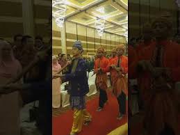 Menghadiri majlis graduasi tingkatan 6. Smksbs Majlis Graduasi Tingkatan 5 2018 By Mala Omar