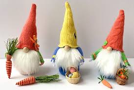 Use to frame your favorite photos. How To Make Easy Diy Gnomes Free Pattern Be Brave And Bloom