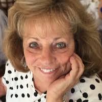 Janet Rossetti's Instagram, Twitter & Facebook