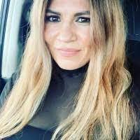 Danna Maxwell's Instagram, Twitter & Facebook