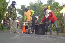 Pt kastara primabarkah indonesia perusahaan importir dan distribusi yang berkembang pesat membutuhkan tenaga tenaga potensial di area tangerang untuk mengisi lowongan untuk maju bersama menjadi tim kami tanggung jawab pekerjaan. Temanggung Anggarkan 72 Miliar Untuk Pembangunan Jalan Video Antaranews Jawa Tengah