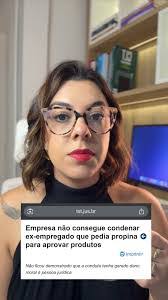 Carla Fraga's Instagram, Twitter & Facebook