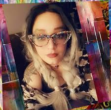 Hello, I'm Melanya and something to know about me is