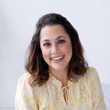 How to stop charging for your time and start charging for your value Most  executive coaches price their services based on: -Number of sessions  (in-person vs. virtual) -Length of engagements or… |