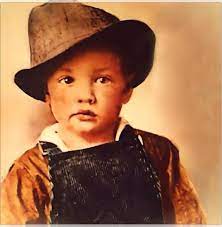 Such An Adorable Baby I Often Wonder If His Twin Brother Jesse Would Have Been As Good Looking Elvis Presley Albums Elvis Presley Elvis