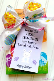 Unique Birthday Gift For Teacher Teacher Appreciation Easter Teacher Gift Free Printable Tag Chocolate Bunny Gift Easy Gift Givin Easter Teacher Gifts Diy Holiday Gifts Teacher Gifts