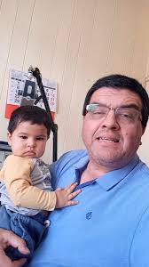 En este 14 de abril un gran saludo a mis colegas locutores, momento para  valorar la entrega, dedicación y profesionalismo de todos y todas. Sigamos  viviendo esta pega desafiante.... felicidades y un ...