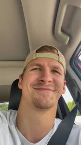 @safelite yo hit me up